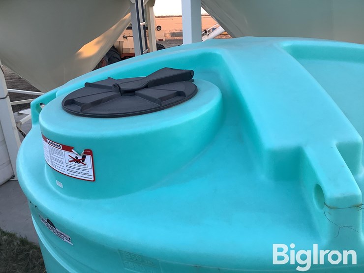 2023-endura-plas-1550-gallon-tank-image-9