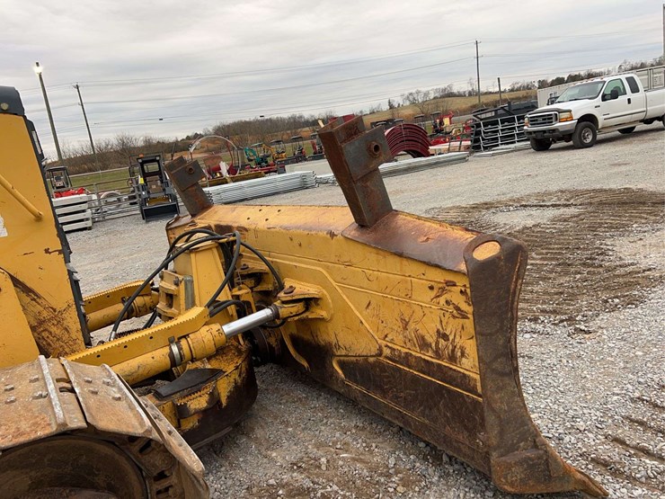 2007-deere-750j-image-13