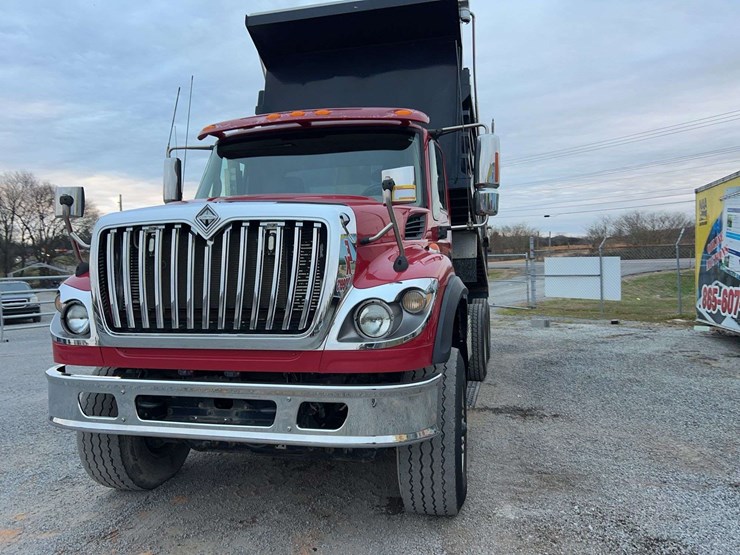 2009-international-7600-image-29