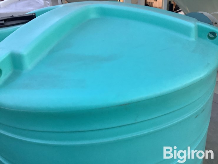 2023-endura-plas-1550-gallon-tank-image-10