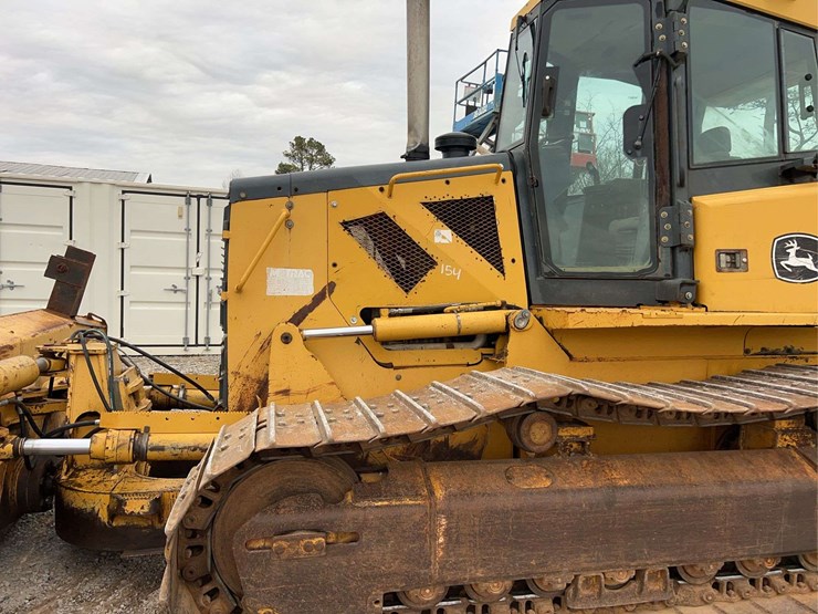 2007-deere-750j-image-31