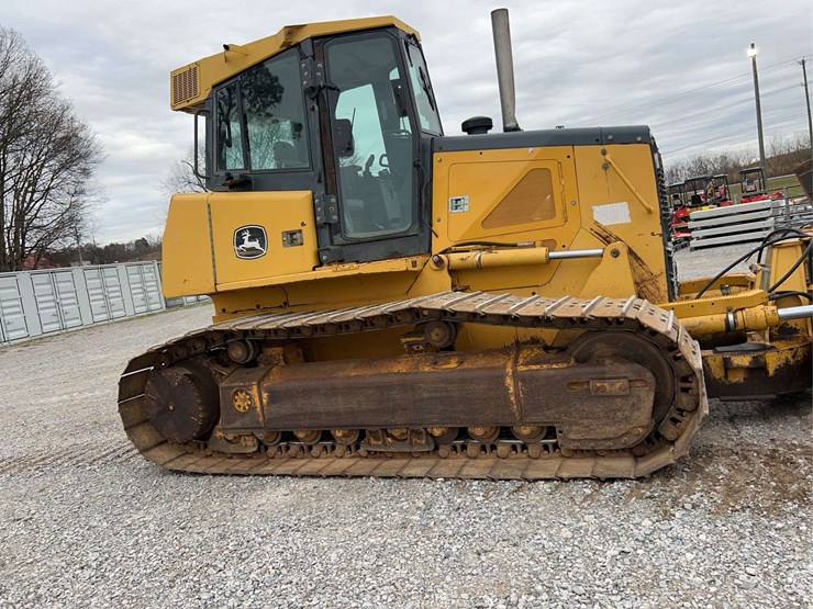 2007-deere-750j-image-10