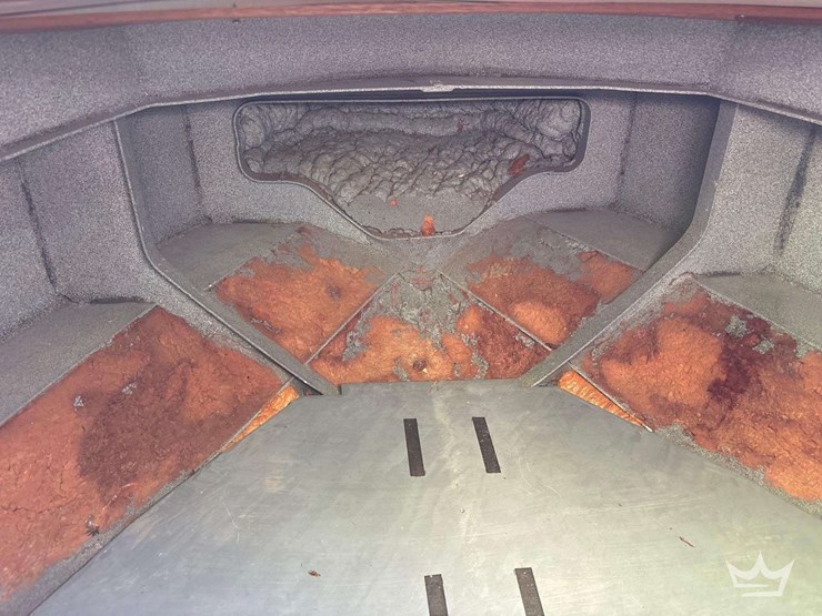 tug-boat-with-tri-axle-magic-tilt-boat-trailer-image-61