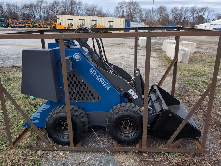 agt-wheeled-skid-steer-loader-mx-mrw14---blue-image-1