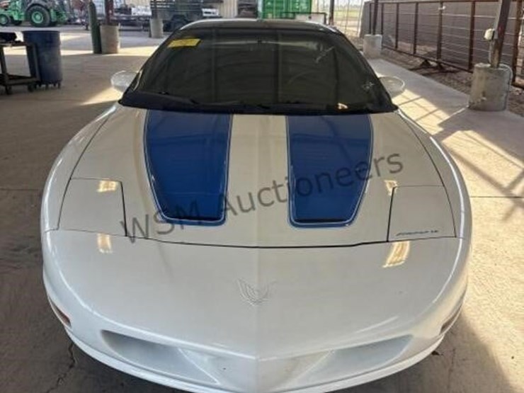 1996-pontiac-firebird-coupe-image-3