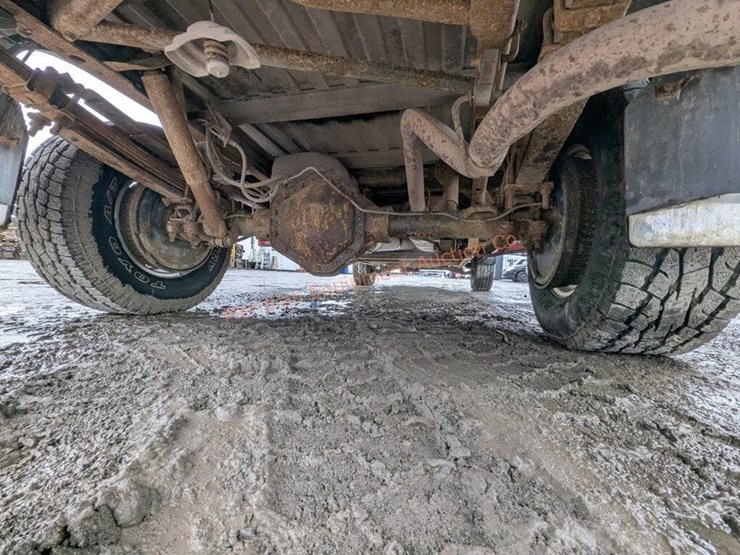 1997-chevrolet-gmt400-image-14