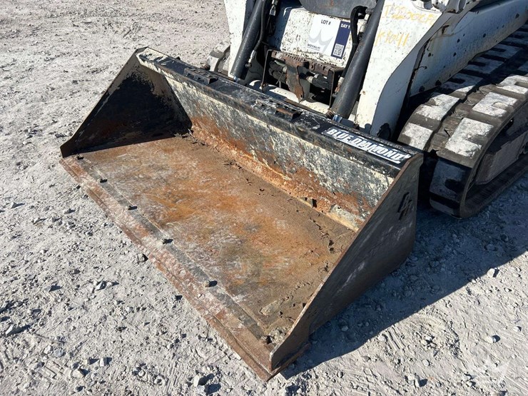 2019-bobcat-t590-image-13