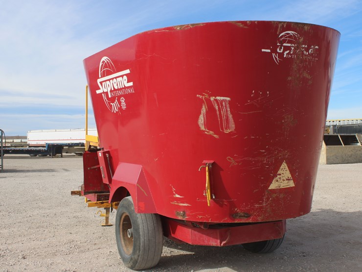 supreme-intl-700t-image-9