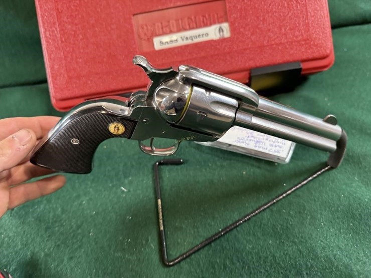 set-of-ruger-sass-new-vaquero-357mag-revolvers-image-12
