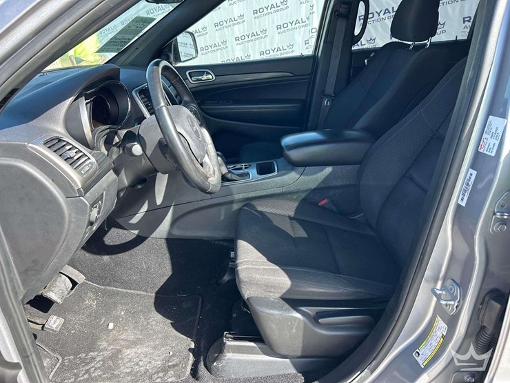 2019-jeep-grand-cherokee-image-12