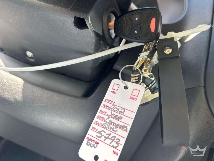 2012-jeep-compass-image-23