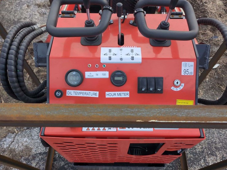 agt-mini-skid-steer-loader---ysrt14---red-image-9