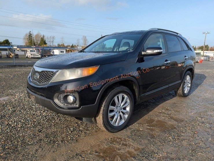 kia-sorento-lx-image-1