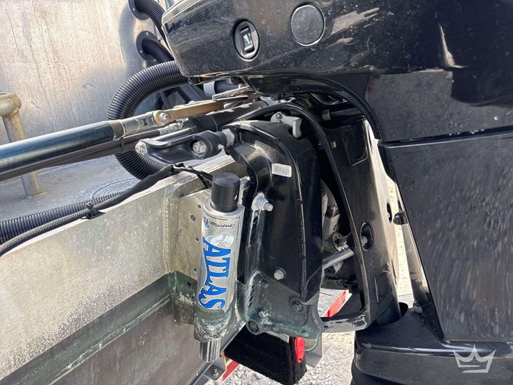 tug-boat-with-tri-axle-magic-tilt-boat-trailer-image-27