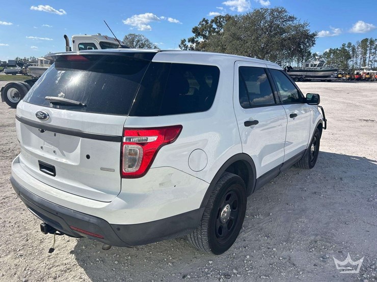 2014-ford-explorer-image-3