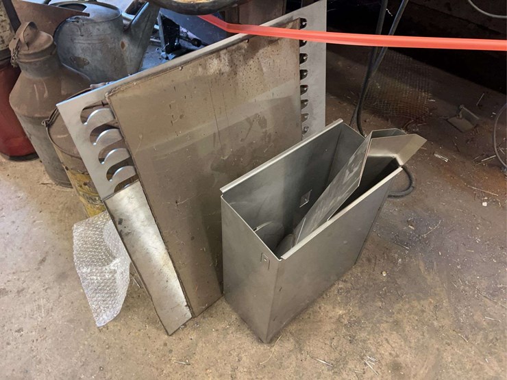 steel-work-bench-and-contents-image-14