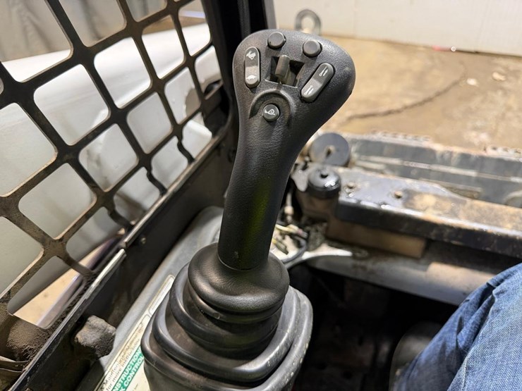 bobcat-t250-image-20