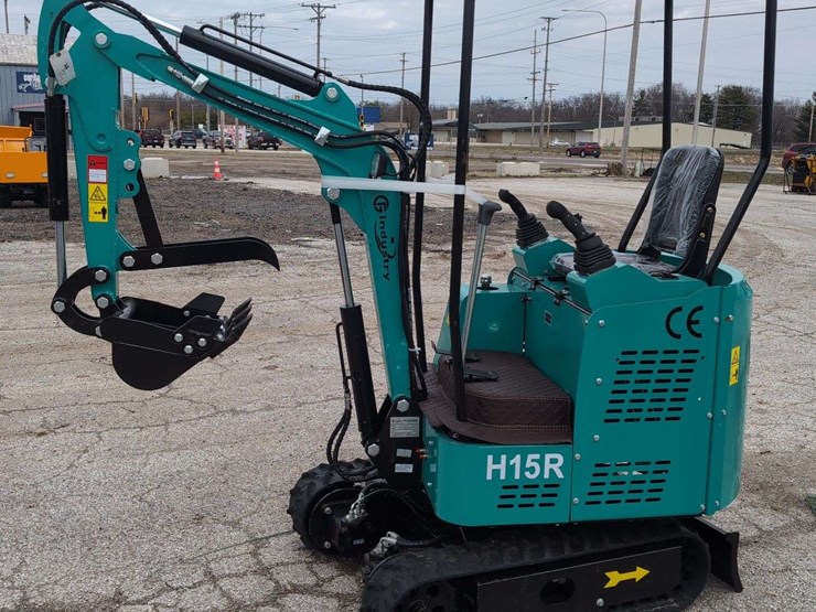 cfg-industrial-mini-excavator---h15r---green-image-1