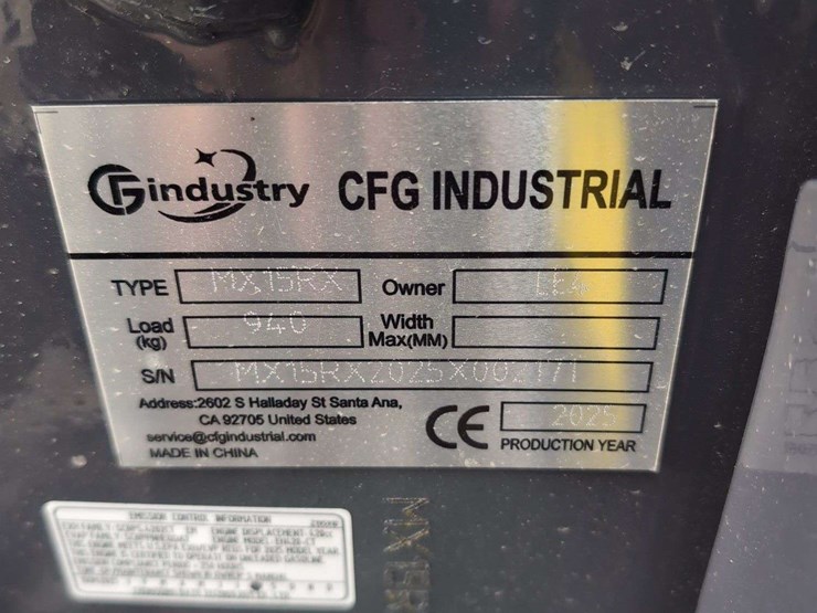 cfg-industrial-mini-excavator---mx15rx---red-image-6