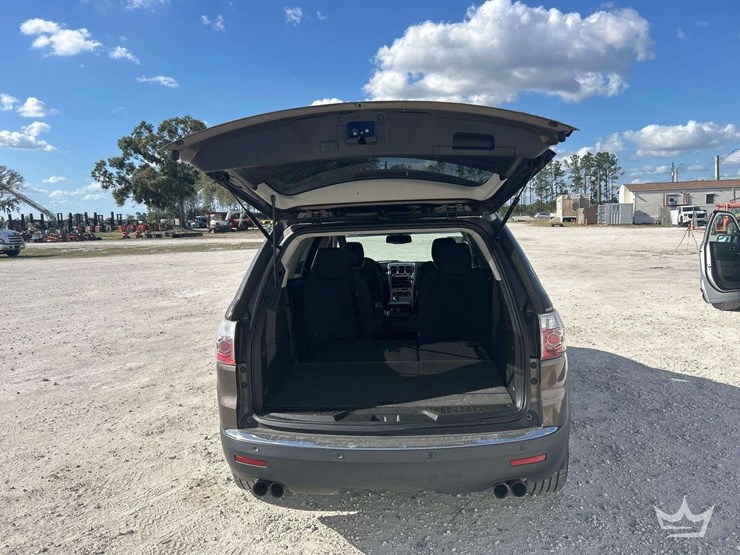 2012-gmc-acadia-image-21