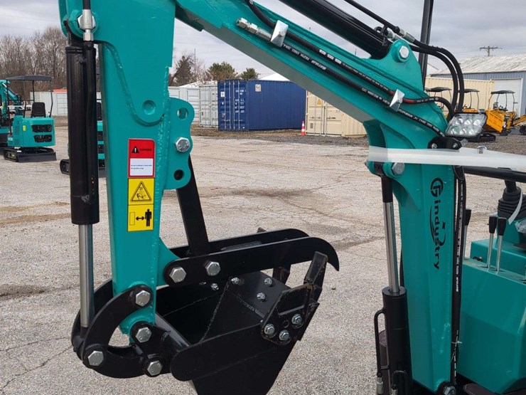 cfg-industrial-mini-excavator---mh12rx---green-image-2