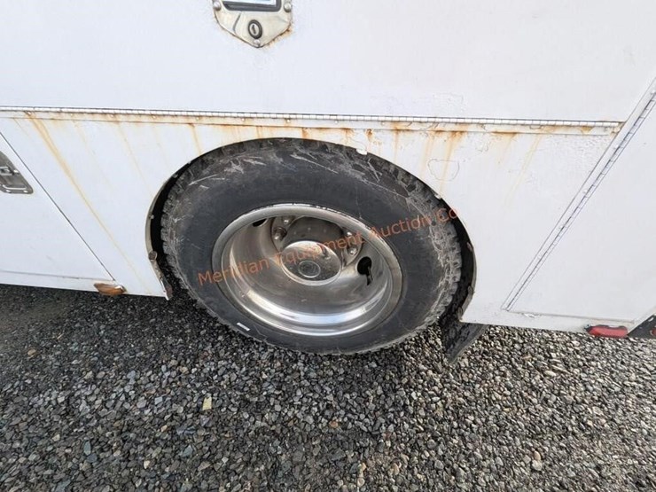 1997-international-4700-image-4