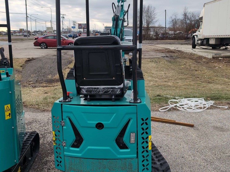 cfg-industrial-mini-excavator---mh12rx---green-image-6