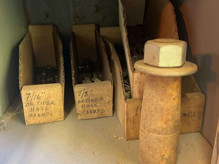 contents-of-shelving-image-37