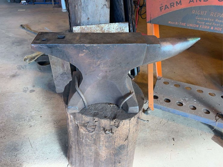 large-anvil-image-1