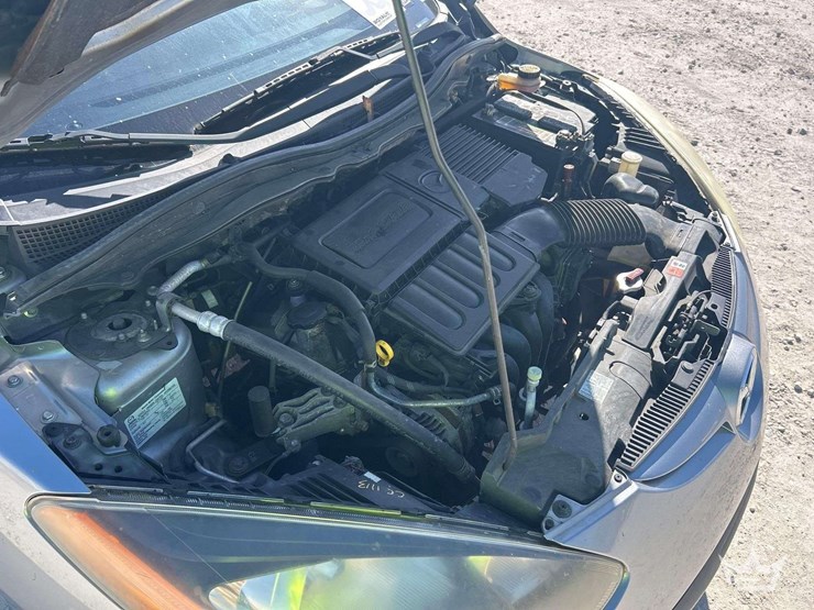 2014-mazda-2-hatchback-image-8