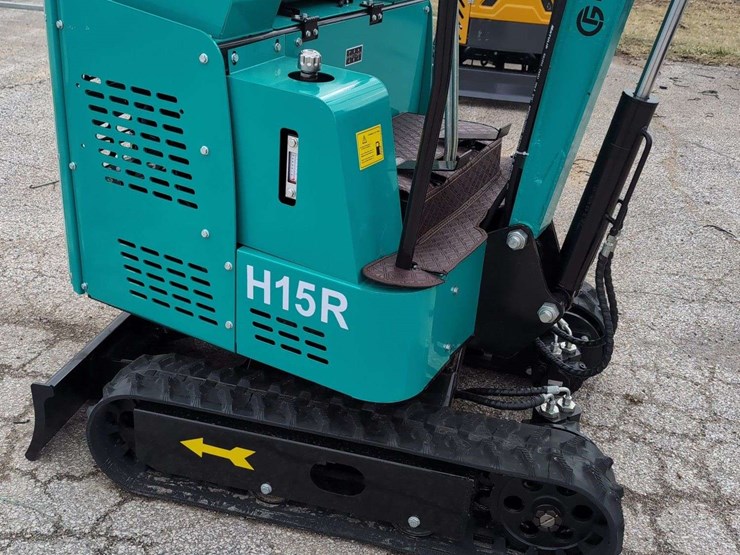cfg-industrial-mini-excavator---h15r---green-image-11