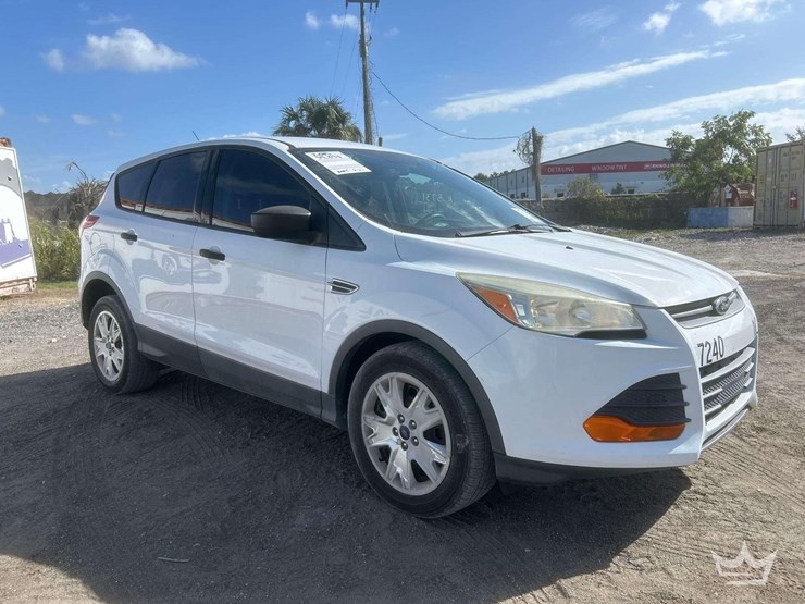 2015-ford-escape-image-4