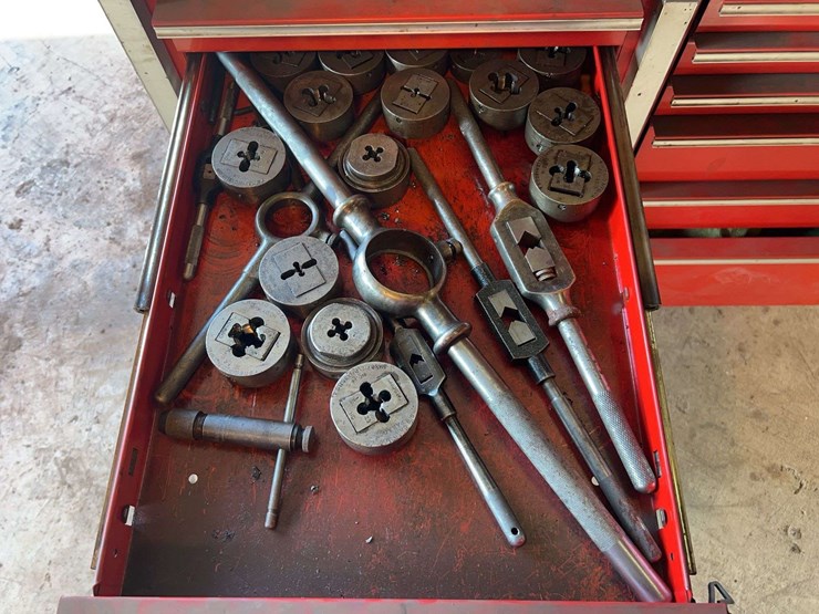 snap-on-toolbox-with-tools-image-20