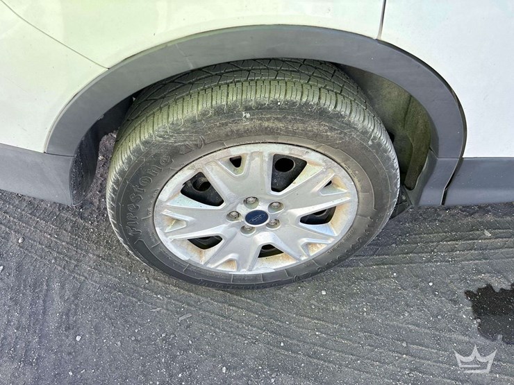 2015-ford-escape-image-22