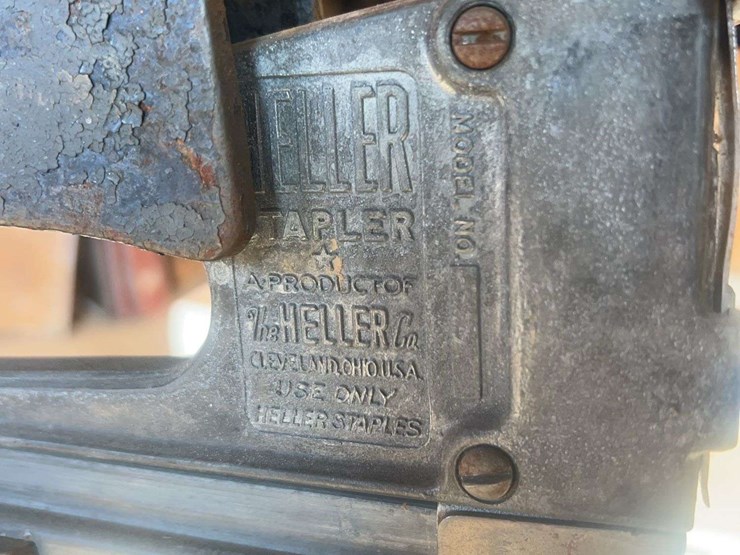 manual-foot-driven-stapler-image-7