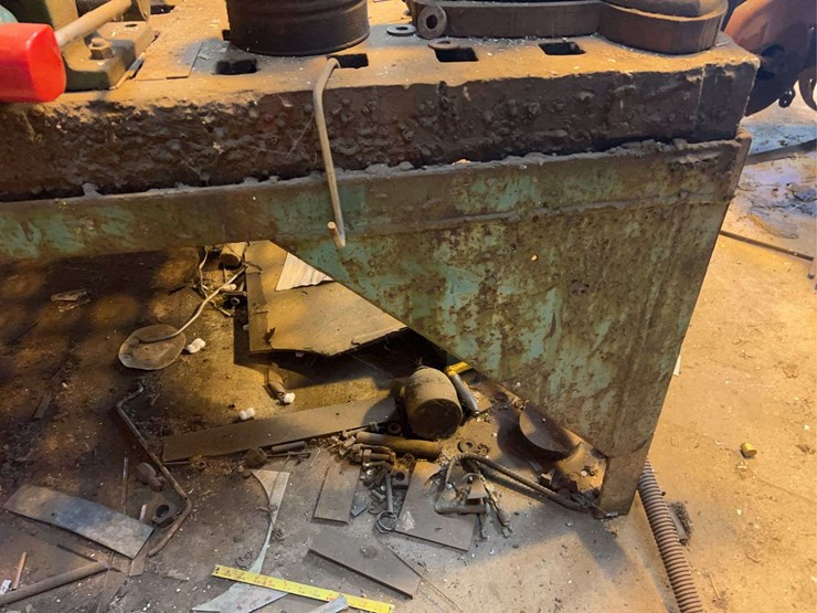 metal-working-table-image-4