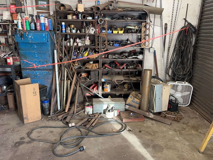 metal-shelving-and-tools-image-1