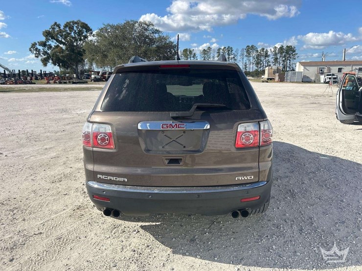 2012-gmc-acadia-image-22