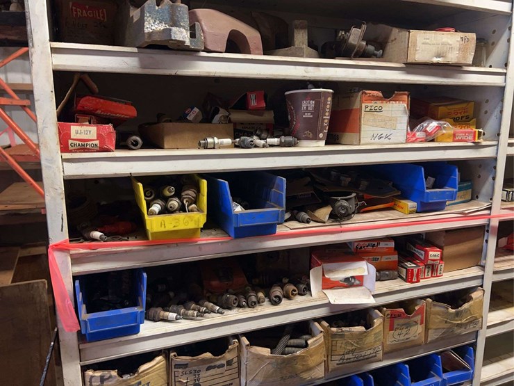 shelving-with-parts-image-11