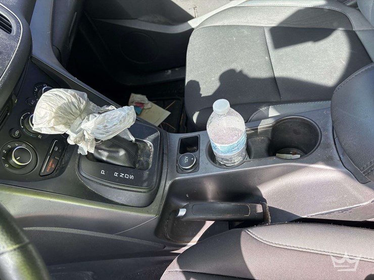 2015-ford-escape-image-16