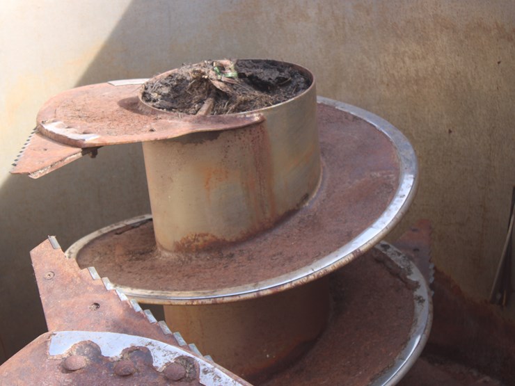 supreme-intl-700t-image-17