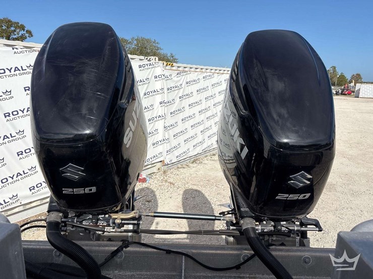 tug-boat-with-tri-axle-magic-tilt-boat-trailer-image-9