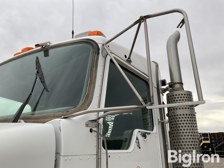 2007-kenworth-t800-image-16
