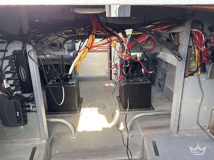 tug-boat-with-tri-axle-magic-tilt-boat-trailer-image-62