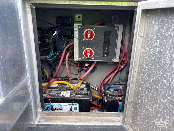 tug-boat-with-tri-axle-magic-tilt-boat-trailer-image-40