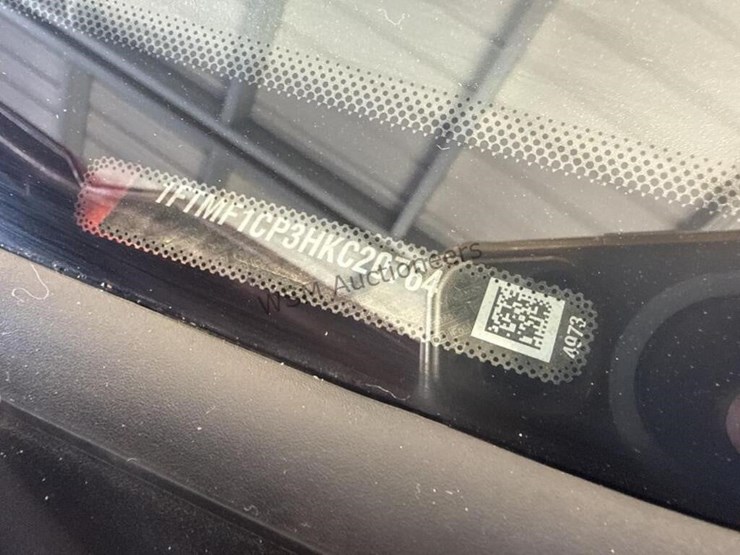 2017-ford-f150-image-14