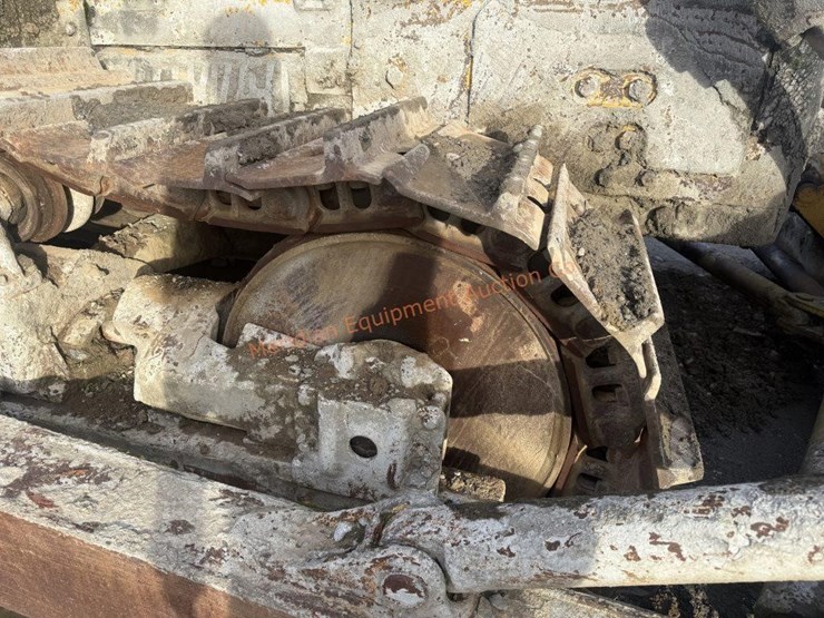 caterpillar-d7f-image-40