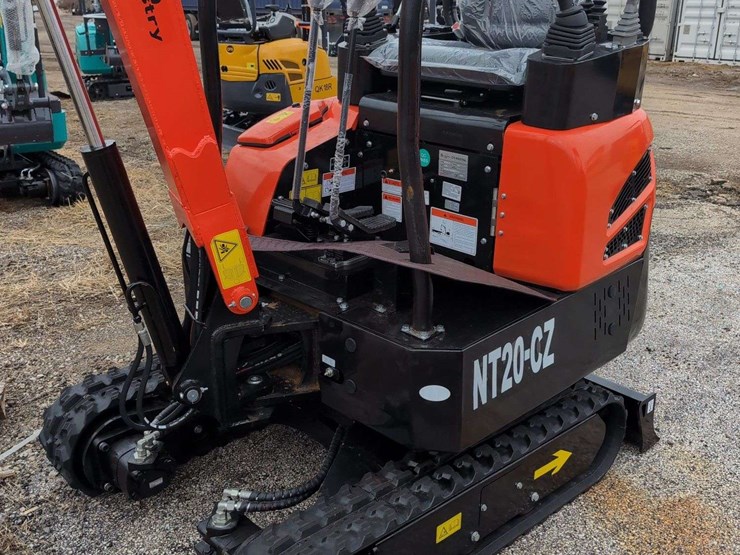 cfg-industrial-mini-excavator---nt20-cz---red-image-3