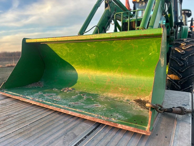 john-deere-7330-image-4