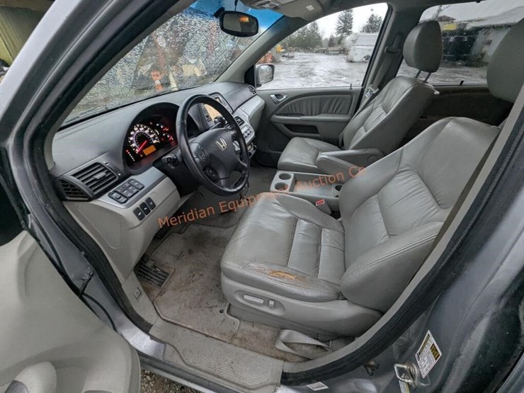 2009-honda-odyssey-image-16